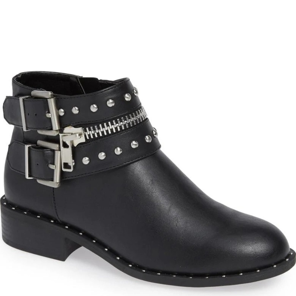 Black boots by Charles David